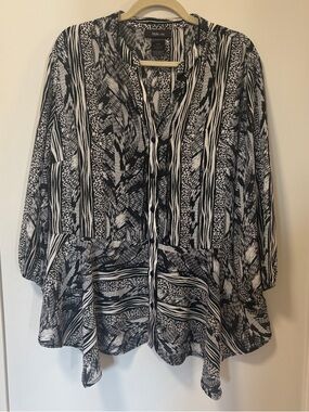 Style & Co. Button Up Black White Blouse XL Animal Print Contemporary Maximalism